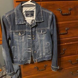 Jean jacket medium wash from vanity